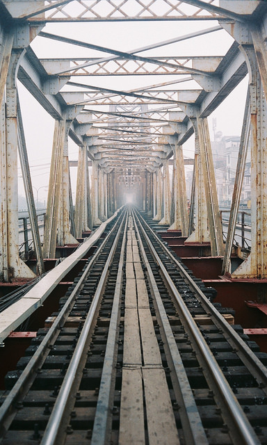 LONG BIEN BRIDGE – SYMBOL OF ARCHITECTURE