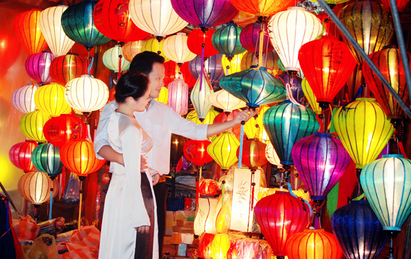 Hanoi’s lantern festival